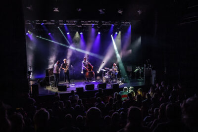 52232198957 9159e5984c o